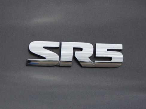 Used 2016 Toyota 4Runner SR5 Premium image 19