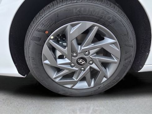 New 2026 Hyundai Elantra Hybrid FWD image 10