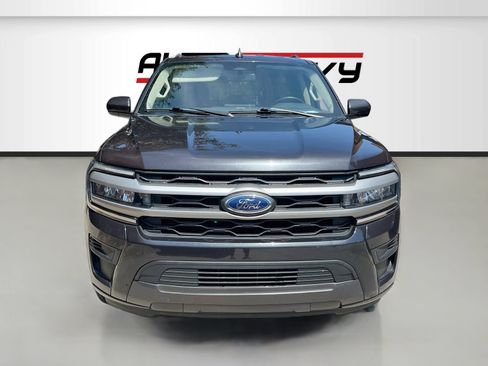 Used 2024 Ford Expedition XLT RWD image 2
