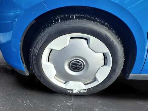 New 2025 Volkswagen ID. Buzz 1st Edition image 7