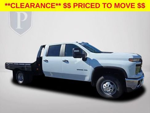 New 2026 Chevrolet Silverado 3500 W/T w/ WT Convenience Package AWD/4WD image 2