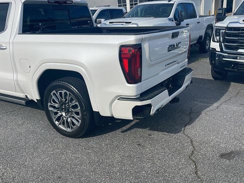 Used 2024 GMC Sierra 1500 Denali Ultimate AWD/4WD image 4