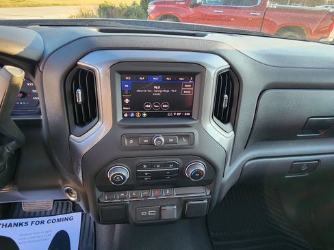 Certified 2023 Chevrolet Silverado 1500 Custom AWD/4WD image 19