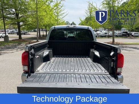 Used 2023 Toyota Tacoma SR5 w/ Technology Package image 13