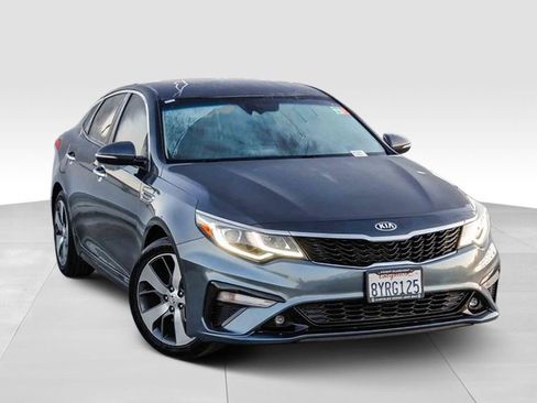 Used 2020 Kia Optima S FWD image 2