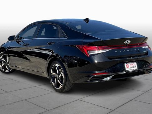 Used 2021 Hyundai Elantra Limited FWD image 12