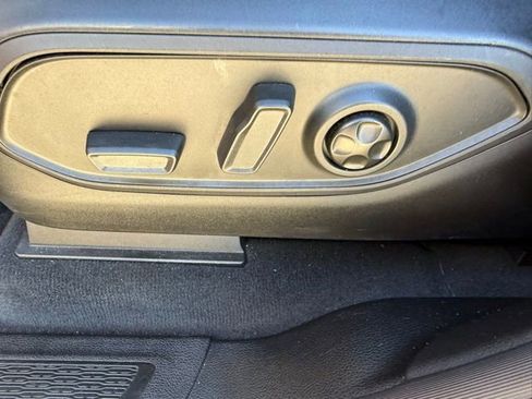 Used 2024 Jeep Grand Cherokee Limited image 27