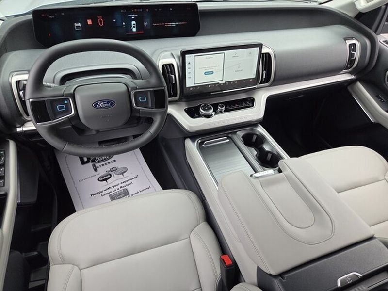 New 2026 Ford Expedition Active RWD image 12