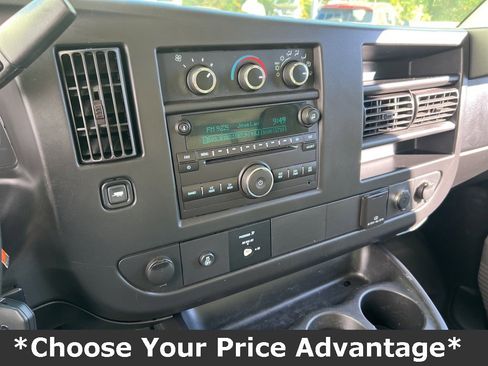 Used 2016 GMC Savana 3500 image 44