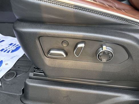 Used 2023 GMC Yukon Denali Ultimate image 13