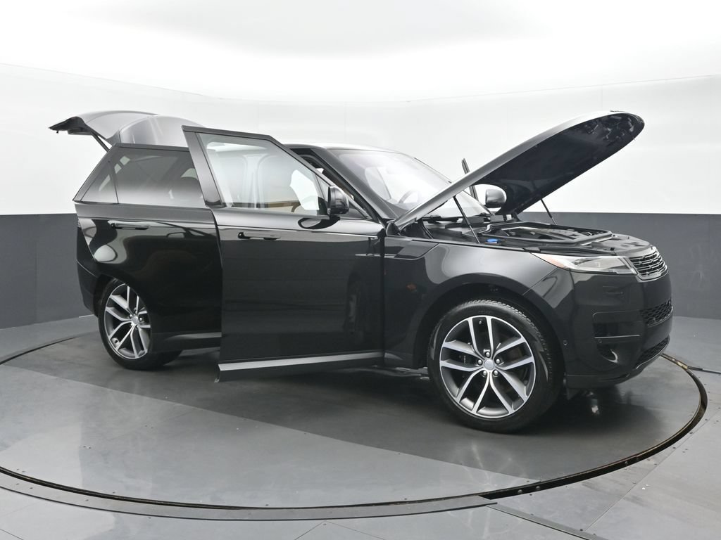 Used 2023 Land Rover Range Rover Sport SE AWD/4WD image 42