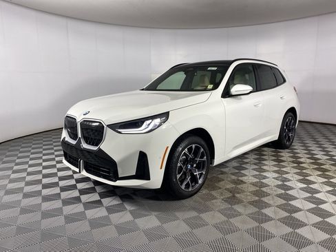 New 2026 BMW X3 xDrive30 w/ Premium Package image 3