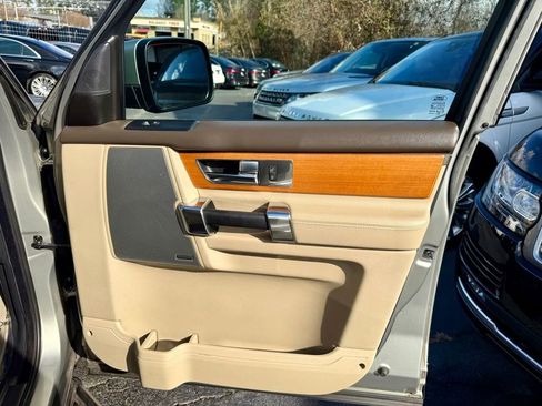 Used 2011 Land Rover LR4 HSE image 21