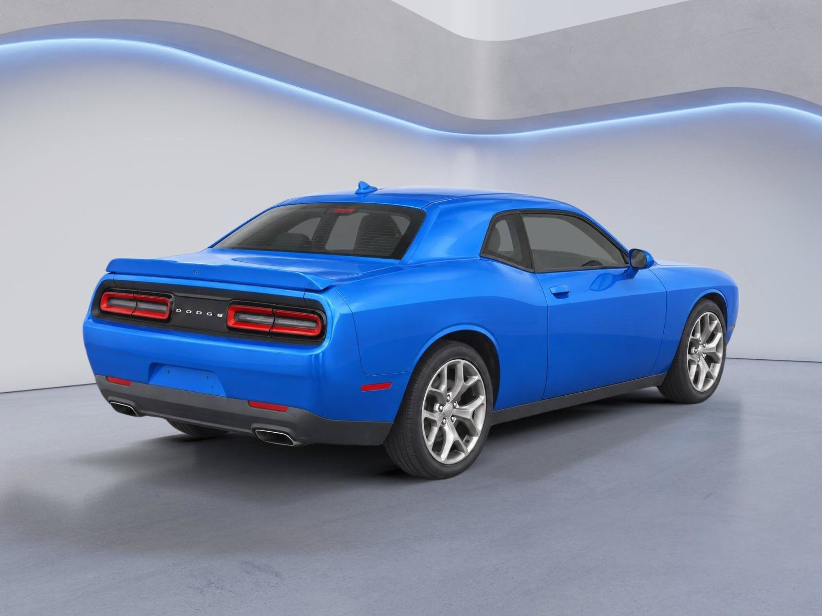 Used 2015 Dodge Challenger SXT Plus RWD image 3