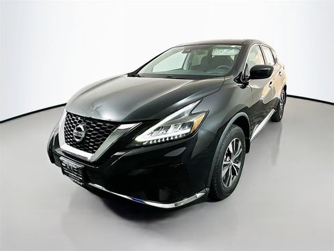 Used 2021 Nissan Murano S image 3