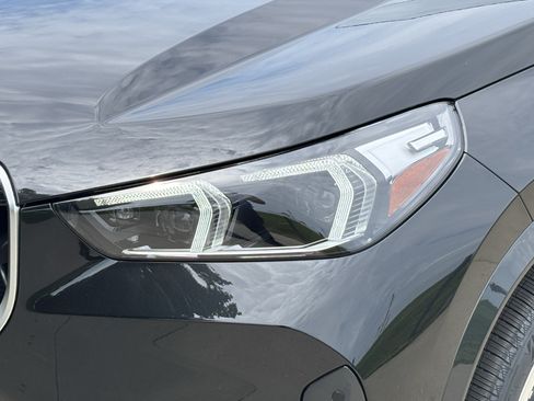 New 2027 BMW X1 xDrive28i AWD/4WD image 6