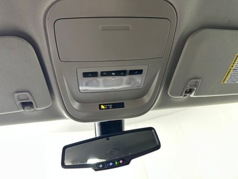 Used 2022 GMC Canyon Elevation image 24