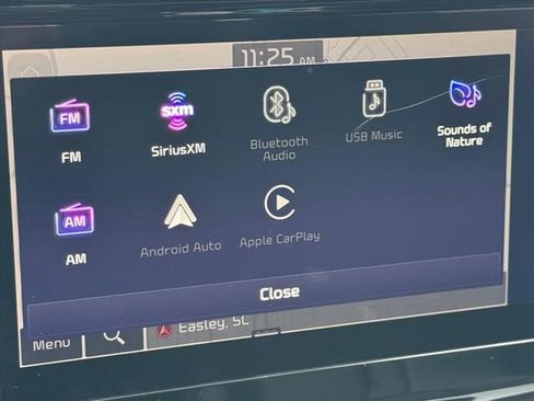 Used 2023 Kia Sorento S image 22