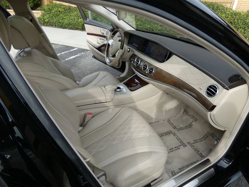 Used 2014 Mercedes-Benz S 550 Sedan image 23