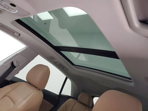 Used 2019 Audi Q8 Premium w/ Convenience Package image 23