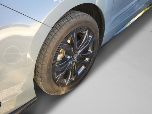 Certified 2024 Toyota Sienna XSE w/ XSE Premium Package image 31