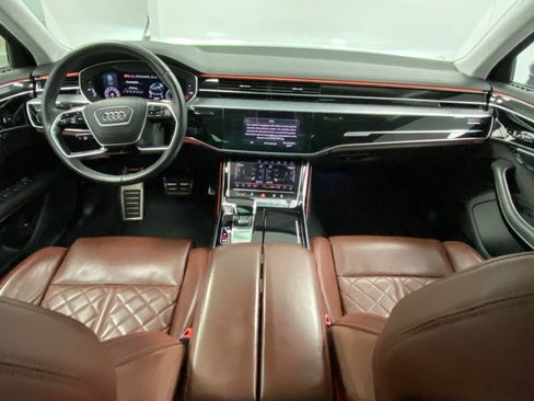 Used 2020 Audi S8 L w/ S8 Executive Package image 27