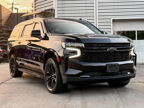 Used 2023 Chevrolet Suburban RST w/ Luxury Package AWD/4WD image 1