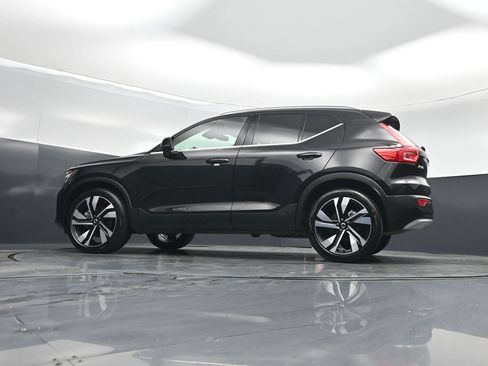 Used 2025 Volvo XC40 B5 Plus AWD/4WD image 51