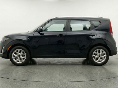 Used 2025 Kia Soul LX w/ LX Technology Package FWD image 5