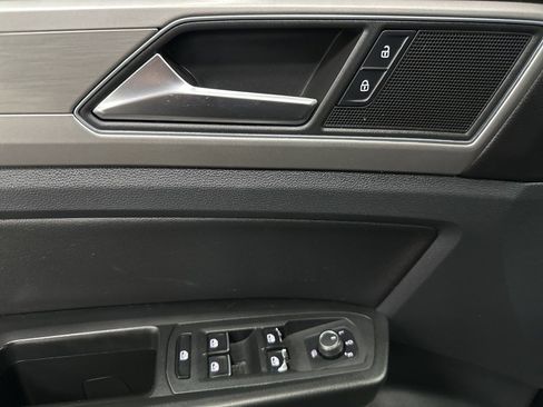 Used 2018 Volkswagen Atlas SE image 18