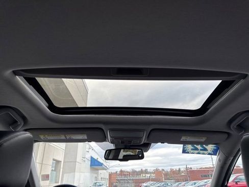 Used 2022 Honda CR-V EX-L image 12