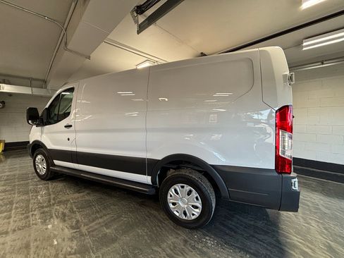 Used 2018 Ford Transit 250 130 Low Roof w/ Exterior Upgrade Package image 7