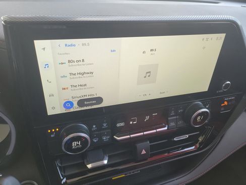 Certified 2025 Toyota Highlander XSE image 19