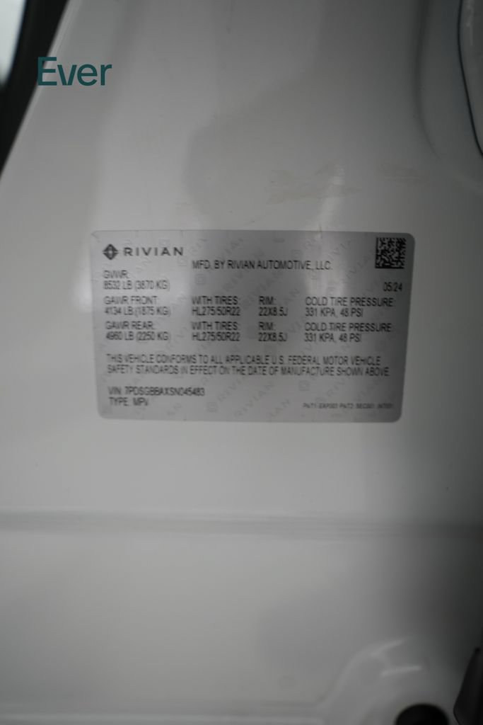 Used 2025 Rivian R1S Adventure Dual AWD/4WD image 31