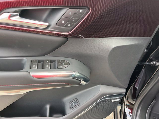 New 2027 Chevrolet Traverse RS w/ LPO, Floor Liner Package FWD image 16