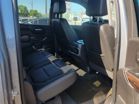 Used 2021 GMC Sierra 1500 SLT w/ SLT Premium Package AWD/4WD image 13