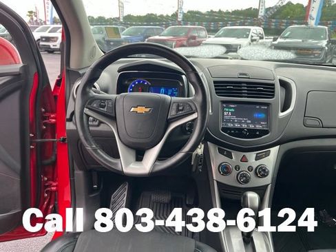 Used 2015 Chevrolet Trax LT w/ LT Sun and Sound Package FWD image 16