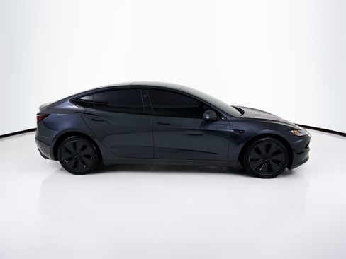 Used 2025 Tesla Model 3 Long Range image 9