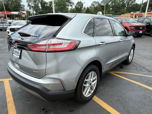 Used 2022 Ford Edge SEL image 8