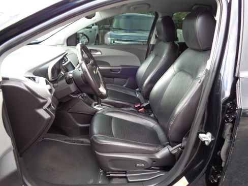 Used 2017 Chevrolet Sonic Premier image 22