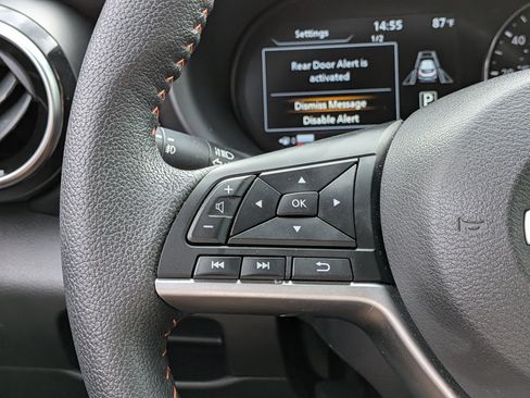 Used 2022 Nissan Kicks SR w/ Interior Electronics Package FWD image 24