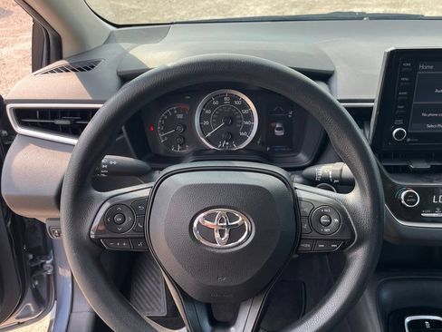 Used 2022 Toyota Corolla LE w/ LE Convenience Package FWD image 21