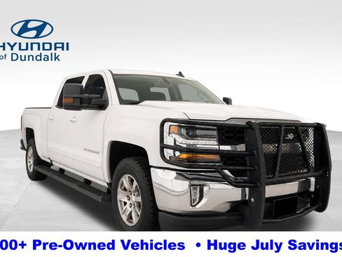 Used 2017 Chevrolet Silverado 1500 LT w/ LT Fleet Convenience Package AWD/4WD image 3