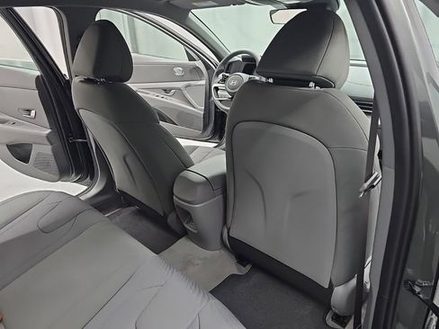New 2026 Hyundai Elantra SE image 17