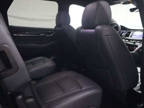 Used 2022 Buick Enclave Premium AWD/4WD image 13