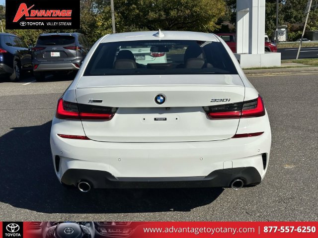 Used 2022 BMW 330i xDrive Sedan w/ M Sport Package AWD/4WD image 8