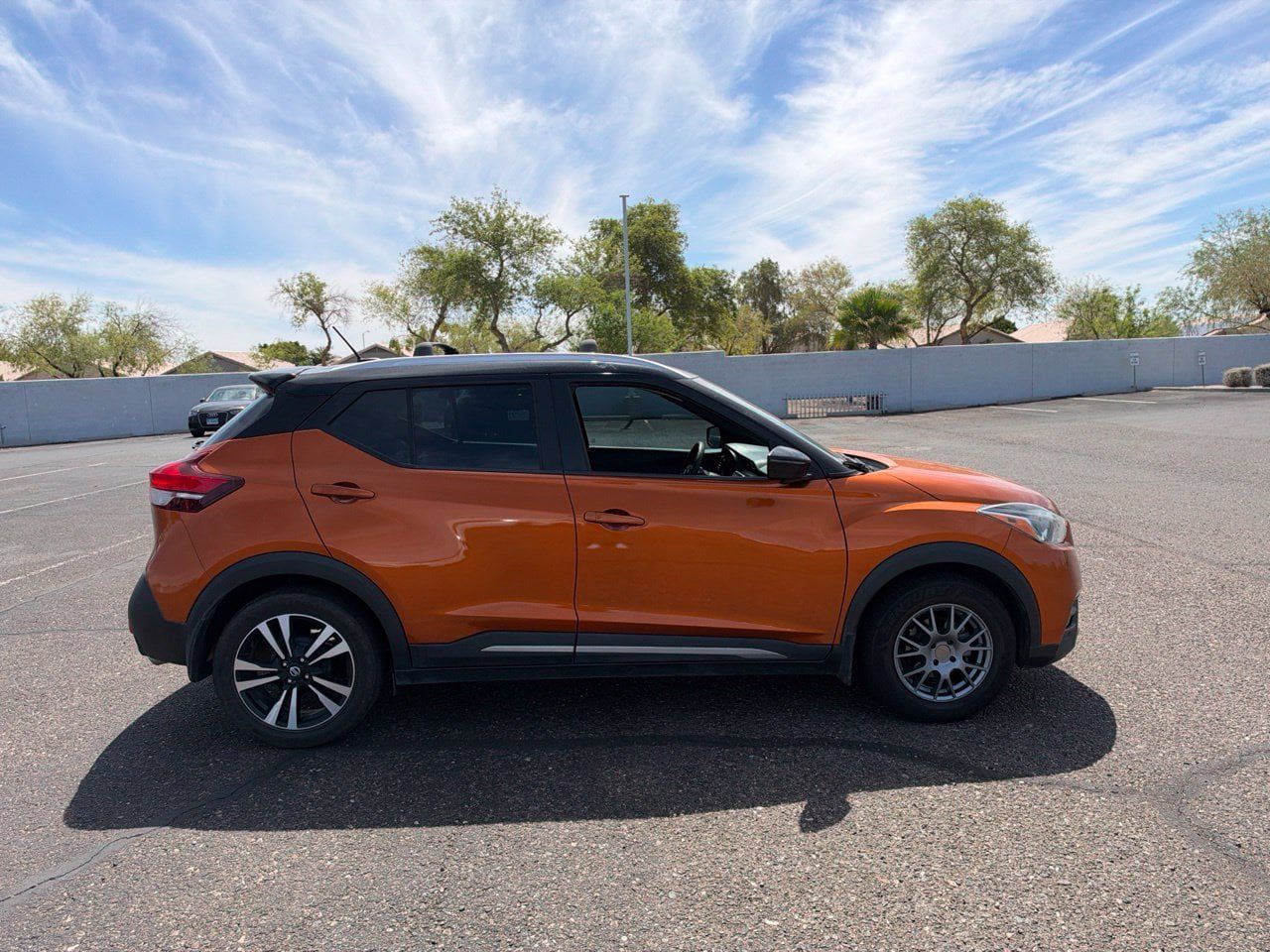 Used 2019 Nissan Kicks SR w/ SR Premium Package FWD image 4