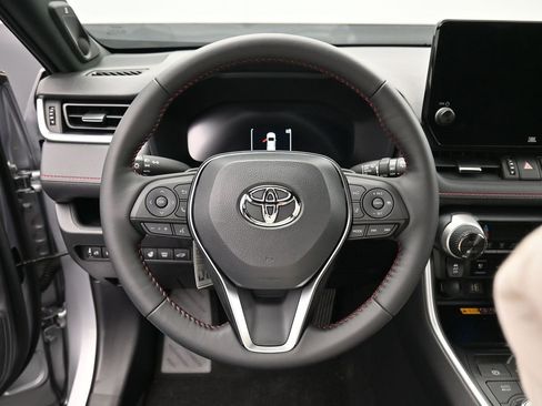 Certified 2025 Toyota RAV4 XSE image 17