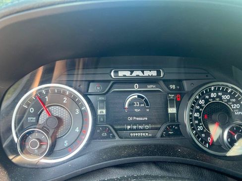 Used 2024 RAM 2500 Laramie AWD/4WD image 5