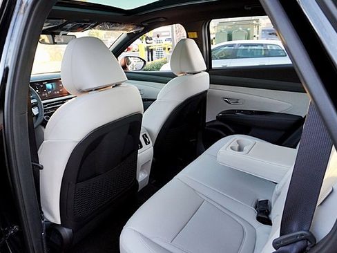 New 2026 Hyundai Tucson Limited image 24